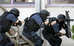 polizei bewaffnet
